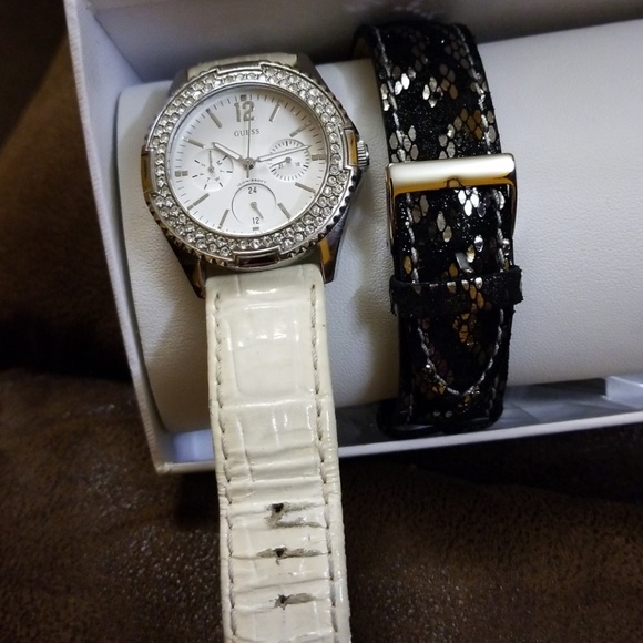 Watch - Picture 3 of 5